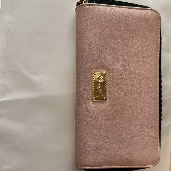 Betsey Johnson Unicorn Wallet - Picture 4 of 9